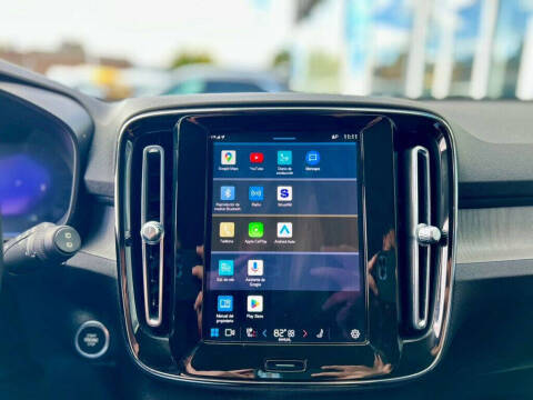 2023 Volvo XC40 B5 Core