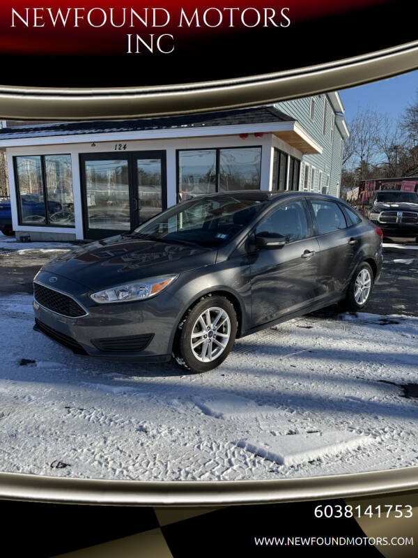 2016 Ford Focus SE's photo