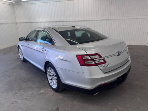 2017 Ford Taurus Limited