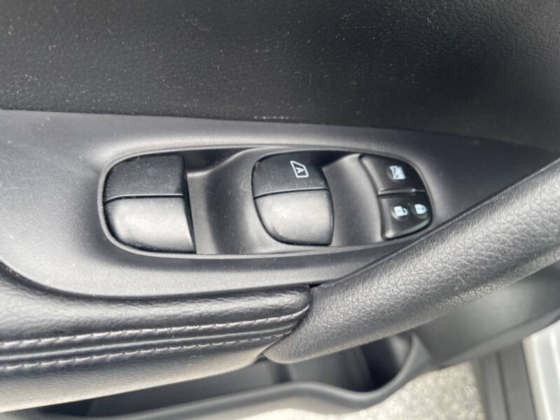 2014 Nissan Rogue S