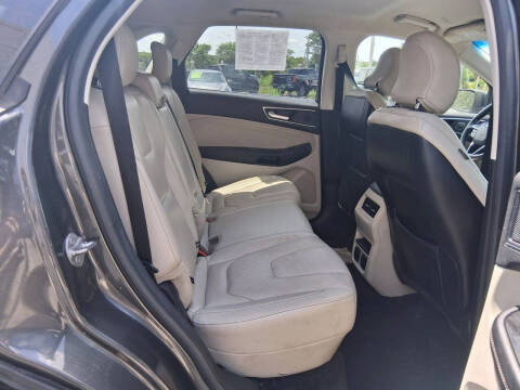 2019 Ford Edge Titanium