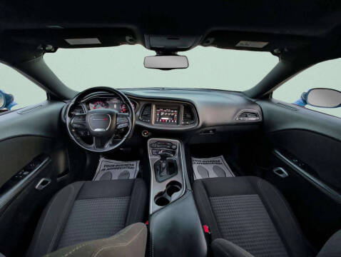 2022 Dodge Challenger SXT