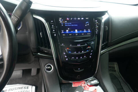 2018 Cadillac Escalade Platinum