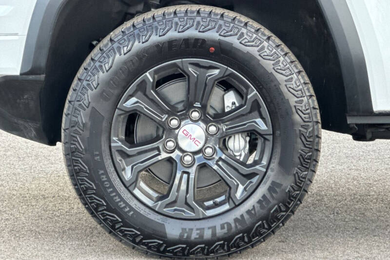 2024 GMC Canyon Elevation