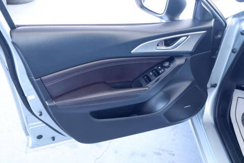 2018 Mazda MAZDA3 Touring