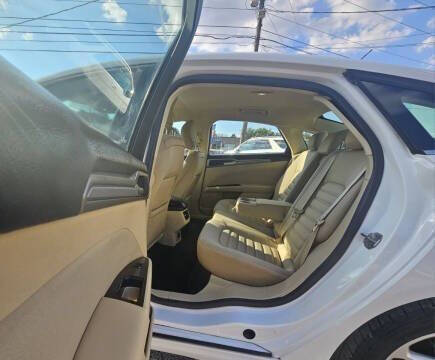 2013 Ford Fusion SE