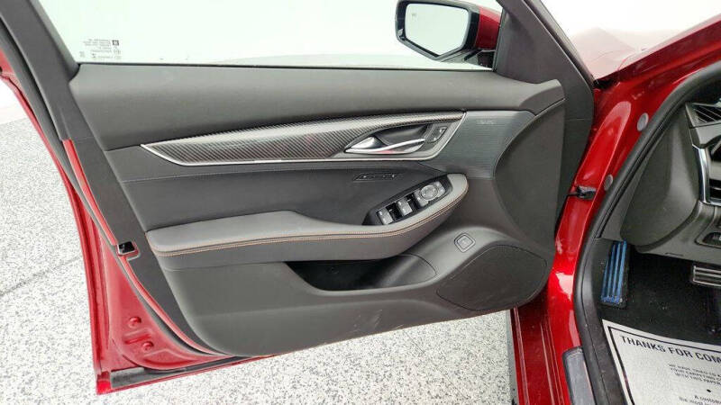 2025 Cadillac CT5 Sport