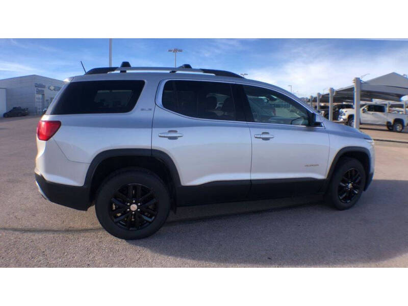 2019 GMC Acadia SLE-2