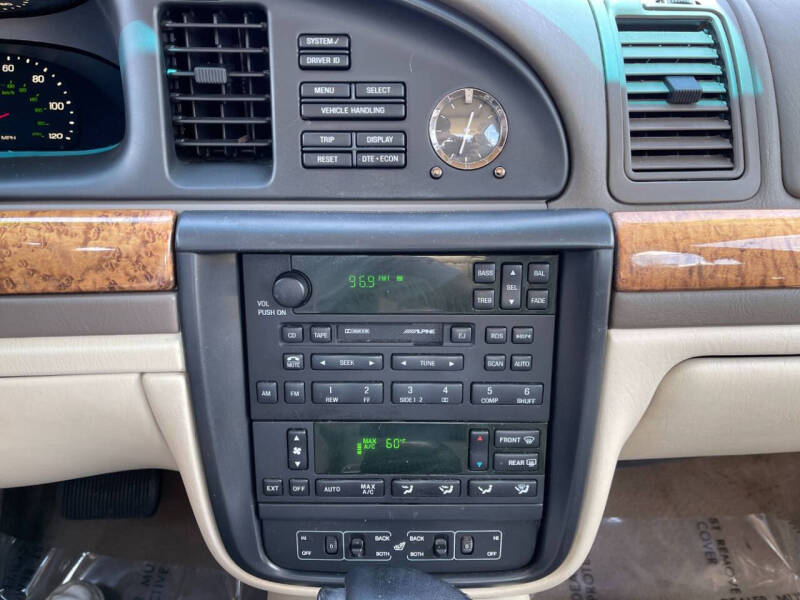 2000 Lincoln Continental