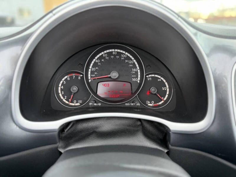 2013 Volkswagen Beetle Convertible