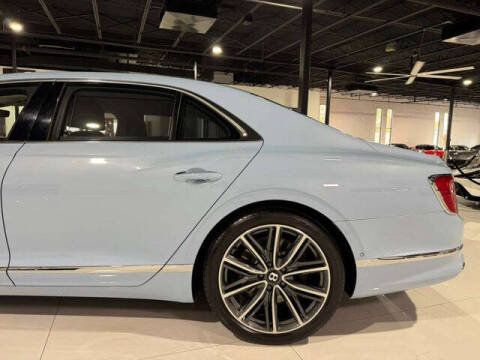 2022 Bentley Flying Spur V8