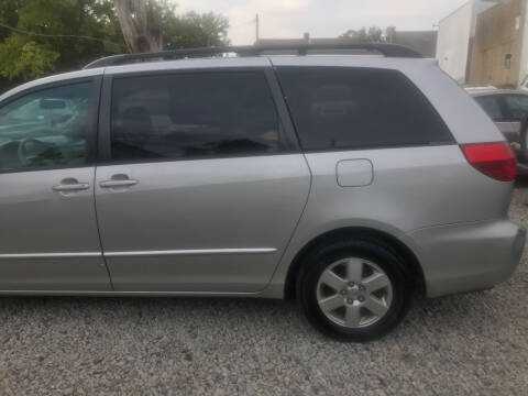 2004 Toyota Sienna for sale at Car Kings in Cincinnati OH