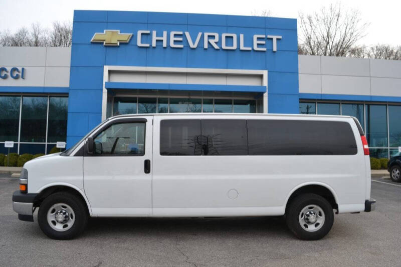 2007 Chevrolet Express Base's photo