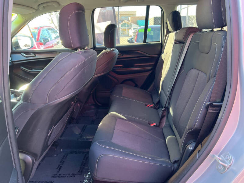 2024 Jeep Grand Cherokee Laredo