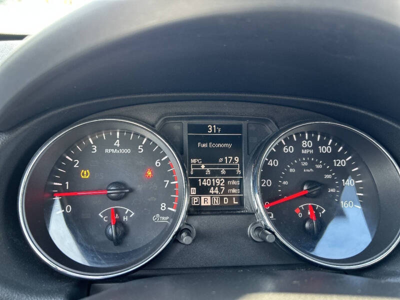 2011 Nissan Rogue SV