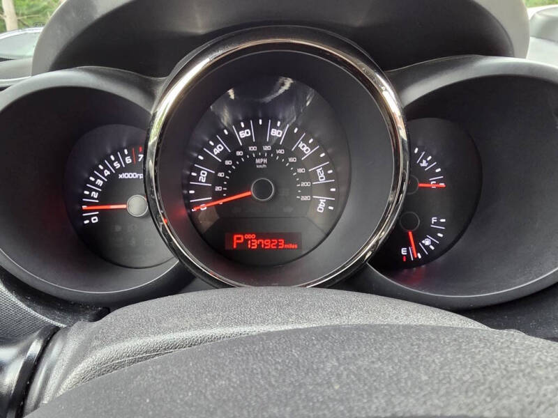 2011 Kia Soul +
