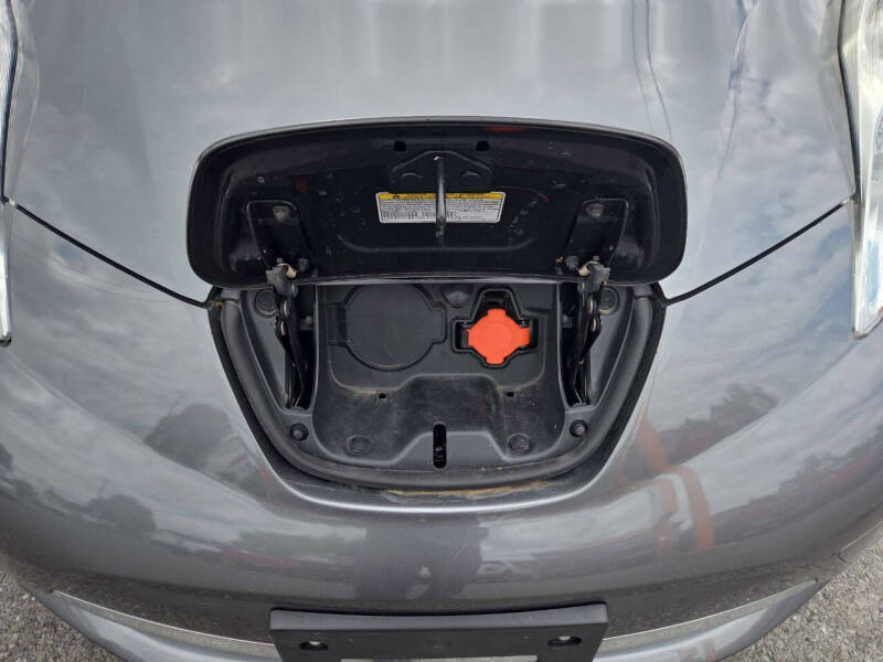 2015 Nissan LEAF SV