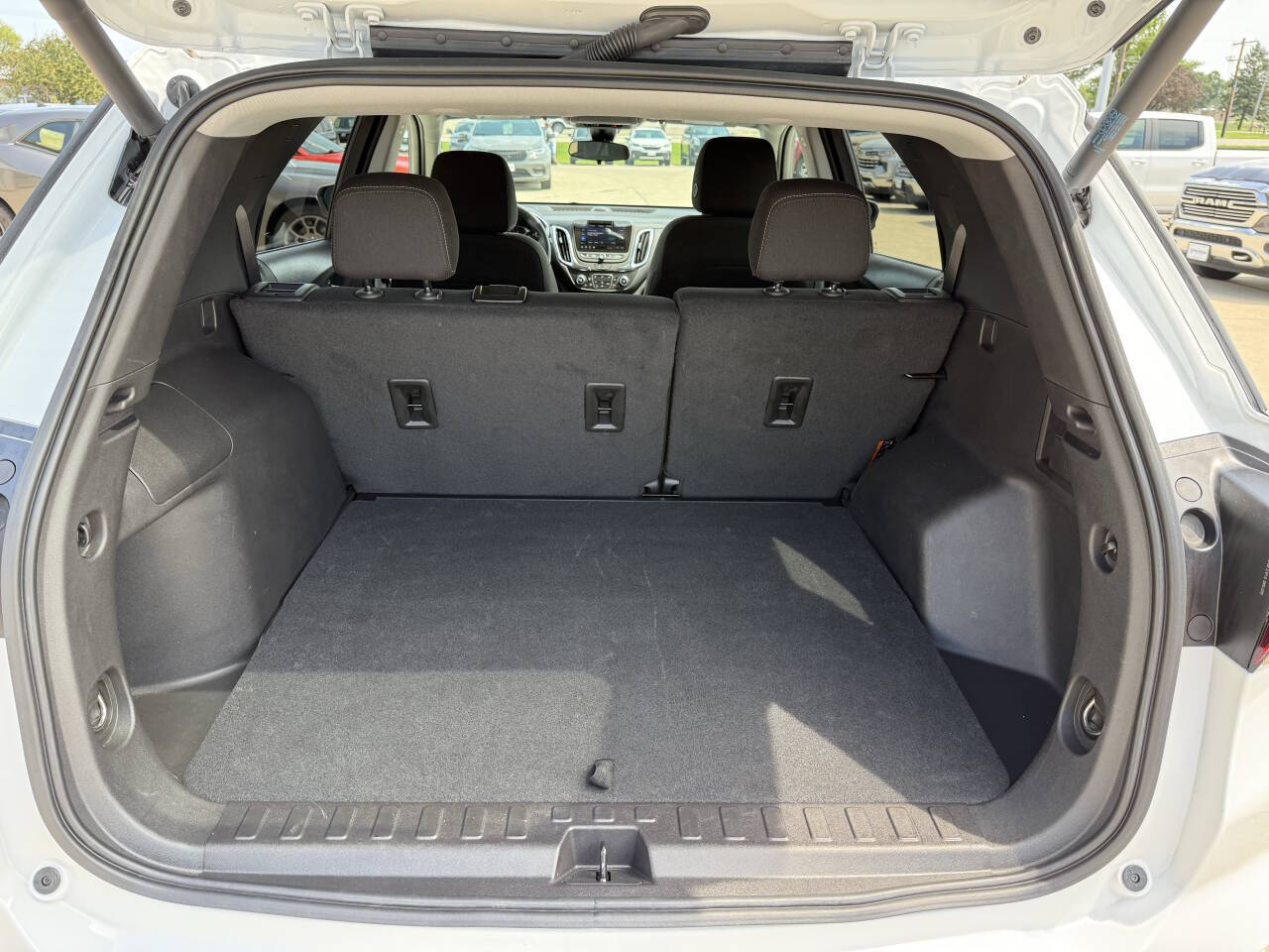 2024 Chevrolet Equinox photo 12