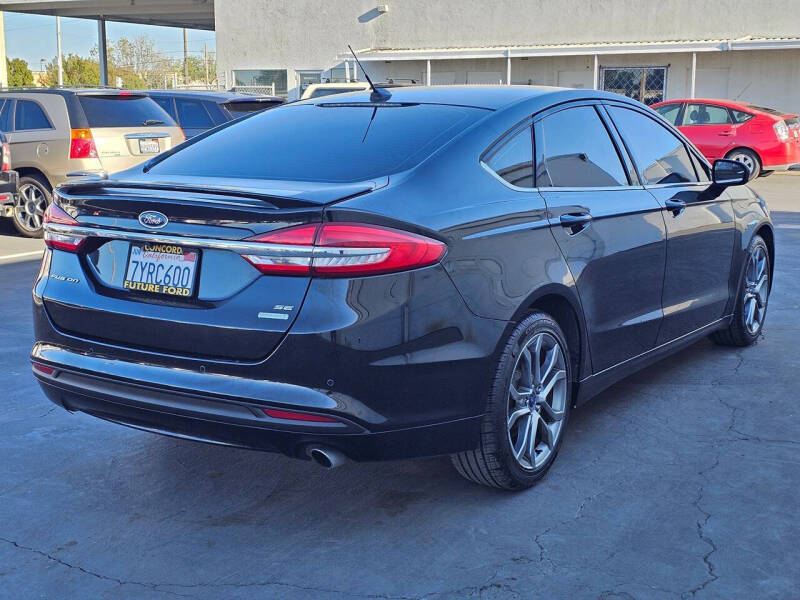 2017 Ford Fusion SE