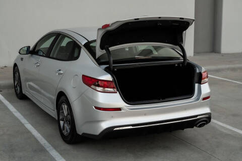 2020 Kia Optima LX