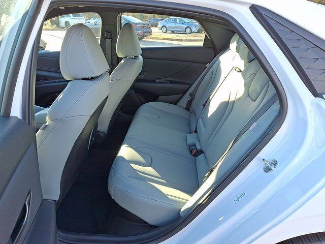 2024 Hyundai Elantra Hybrid Limited