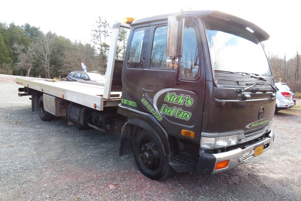 nissan ud trucks for sale