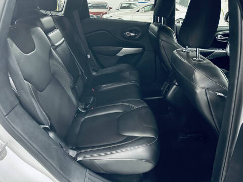 2018 Jeep Cherokee Latitude Plus