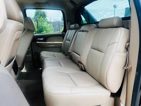2013 Chevrolet Avalanche LT Black Diamond