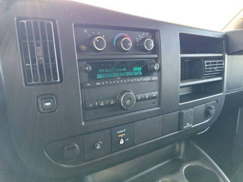 2024 Chevrolet Express 2500