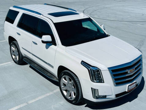 2017 Cadillac Escalade Luxury