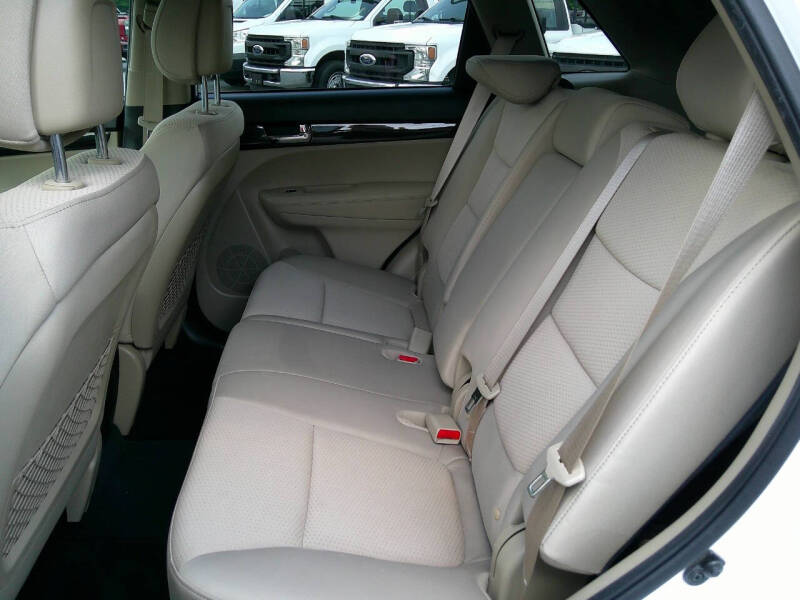 2011 Kia Sorento LX