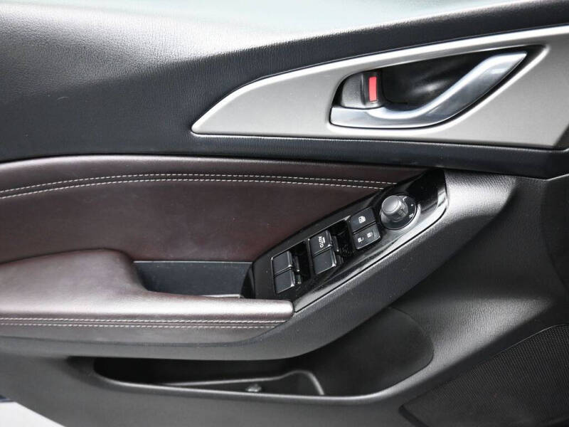 2017 Mazda MAZDA3 Touring