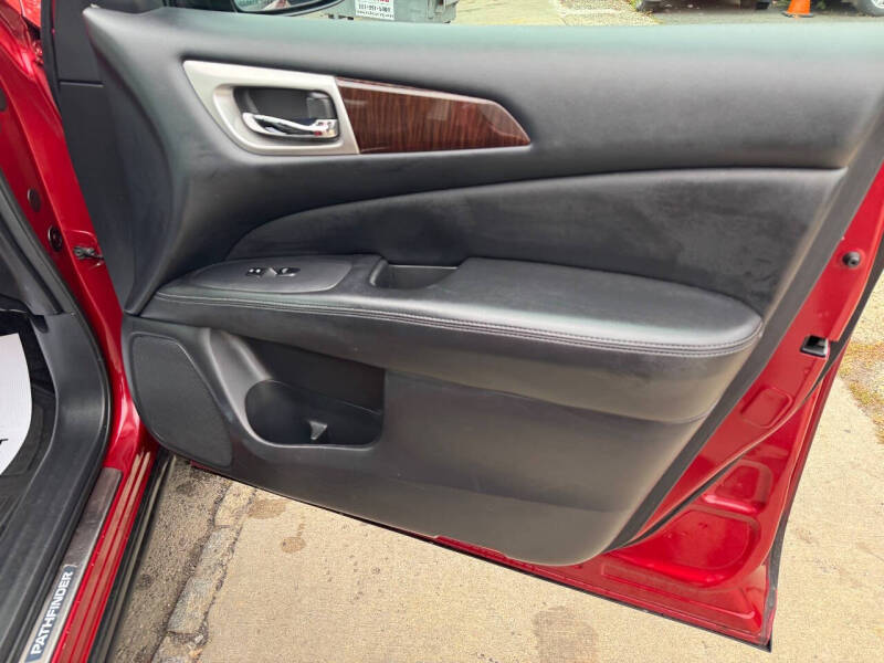 2013 Nissan Pathfinder Platinum