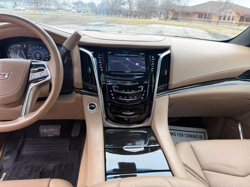 2019 Cadillac Escalade Platinum