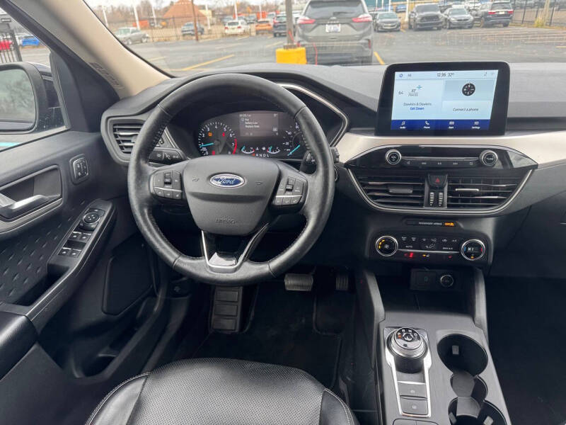 2020 Ford Escape SEL