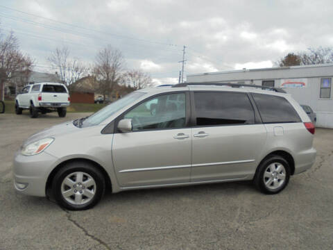 2004 Toyota Sienna for sale at B & G AUTO SALES in Uniontown PA