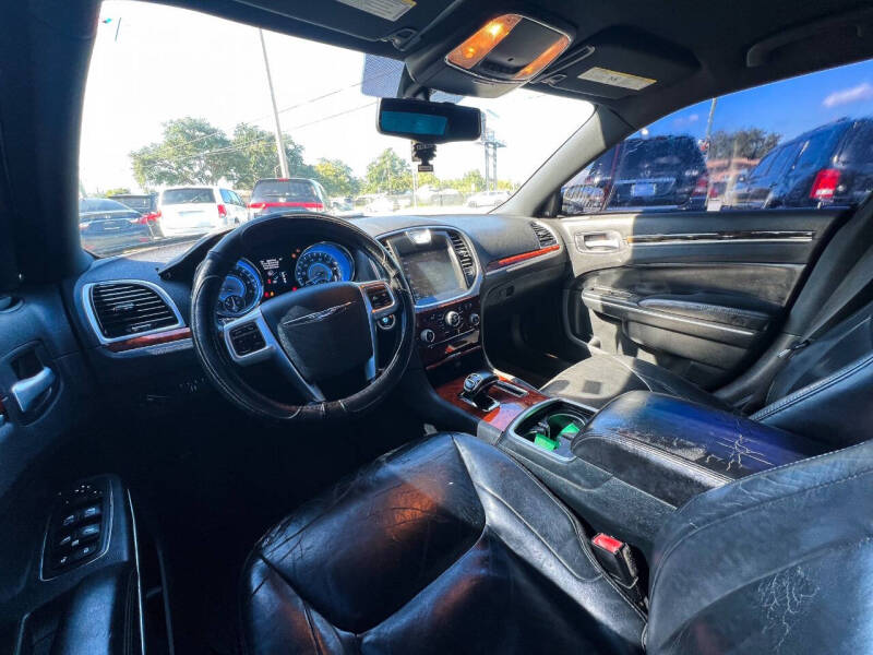 2012 Chrysler 300 Limited