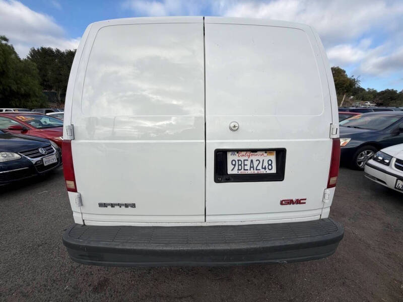 2004 GMC Safari