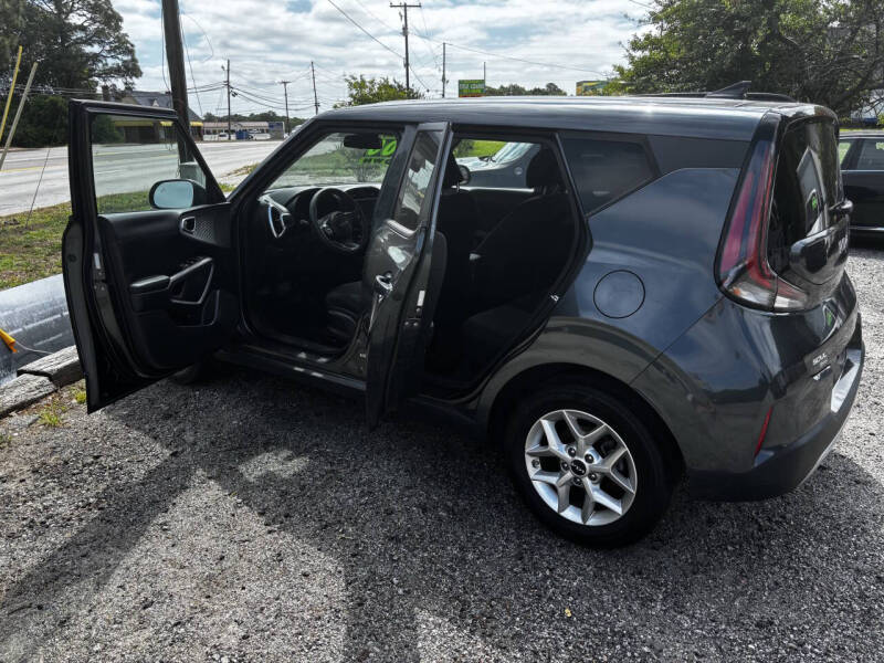 2023 Kia Soul LX