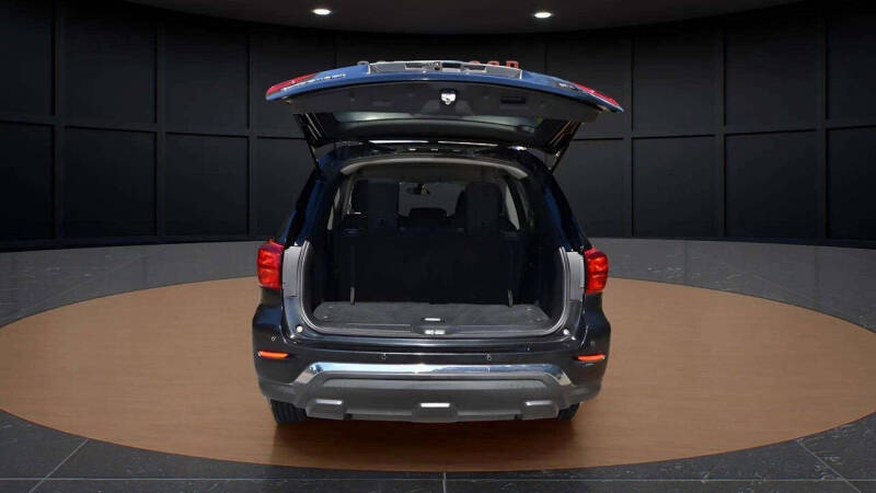 2018 Nissan Pathfinder SV