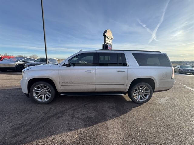 2020 GMC Yukon XL SLT