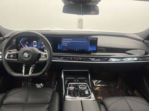 2025 BMW 7 Series 740i xDrive