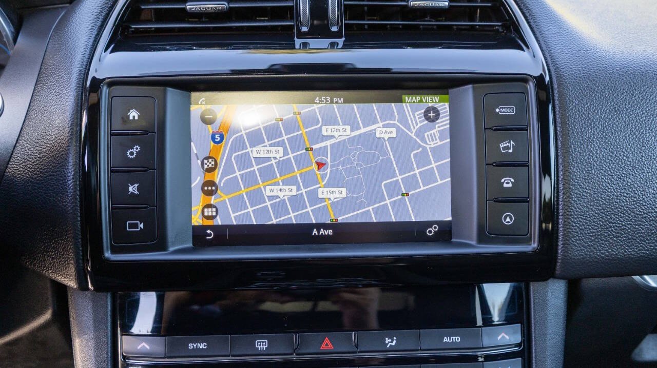 Used 2018 Jaguar F-PACE 25t Premium AWD 4dr SUV