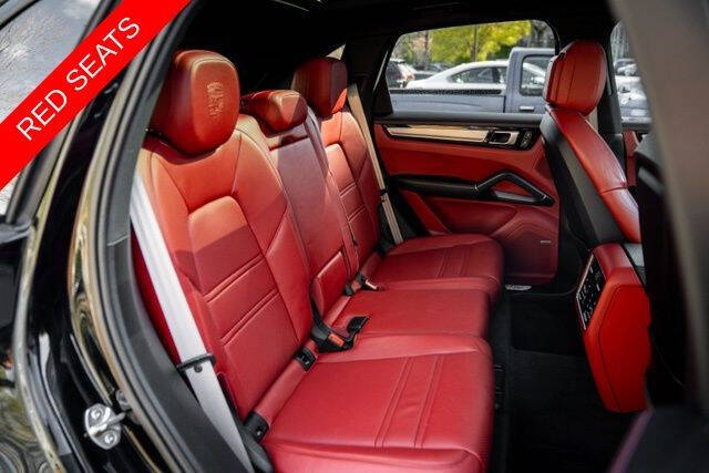 2023 Porsche Cayenne Platinum Edition