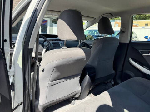 2014 Toyota Prius Four