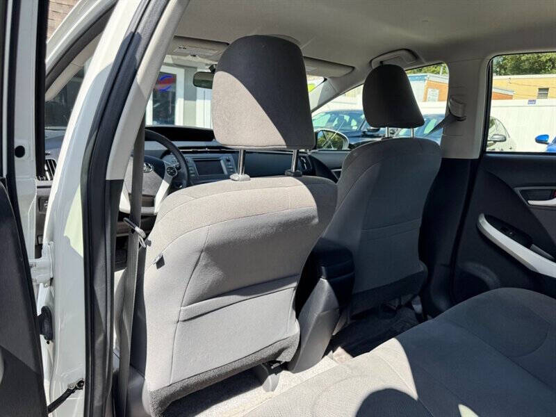 2014 Toyota Prius Four