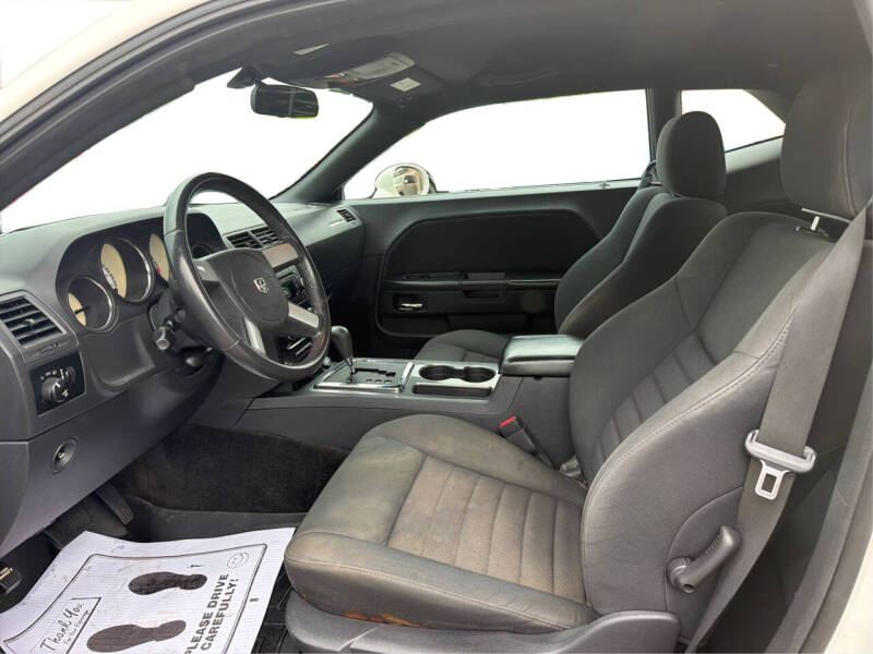 2010 Dodge Challenger SE