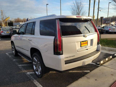 2018 Cadillac Escalade Luxury