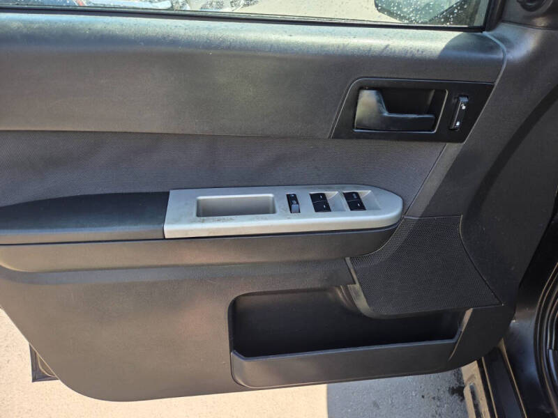 2011 Ford Escape XLT