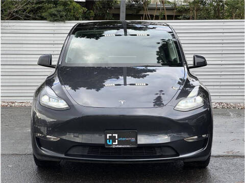2025 Tesla Model Y Long Range